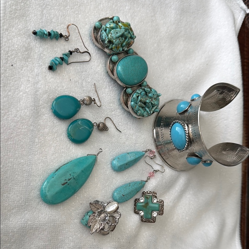 Turquoise and Silver Jewelry Set
